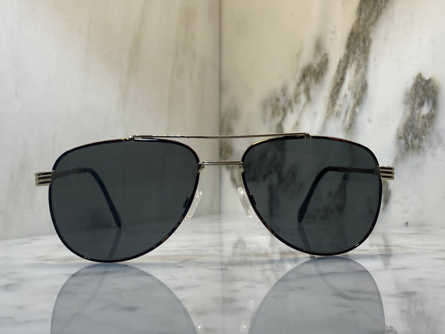 Vintage Aviator sunglasses grey lens studio galleria 509 590 56 16